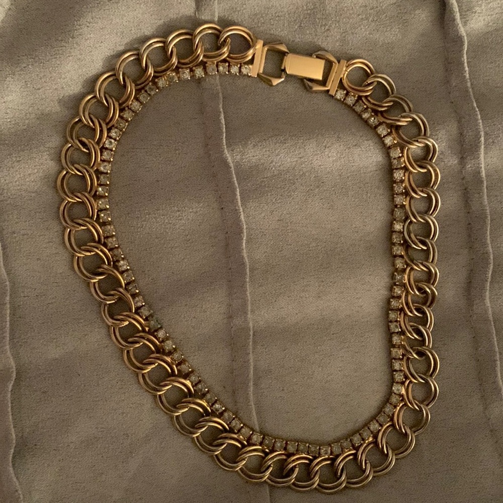 Fashion jewelry chowder